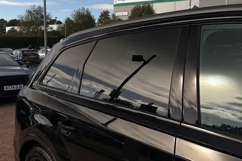  Audi Q7 3.0 TDI V6 Black Edition Tiptronic quattro Euro 6 (s/s) 5dr Thumbnail #53