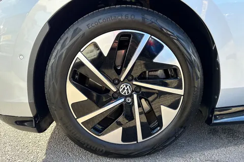 12 of 66 for VOLKSWAGEN ID.7 210kW Match Pro 77kWh 5dr Auto