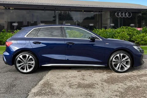 PN25HBY Audi A3 S line 35 TFSI  150 PS S tronic Thumbnail #4