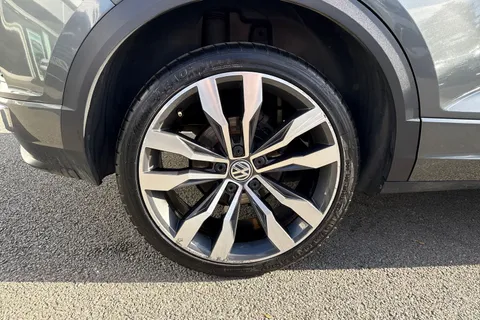 11 of 47 for VOLKSWAGEN T-ROC 1.5 TSI EVO R-Line 5dr