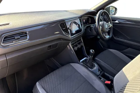 15 of 47 for VOLKSWAGEN T-ROC 1.5 TSI EVO R-Line 5dr