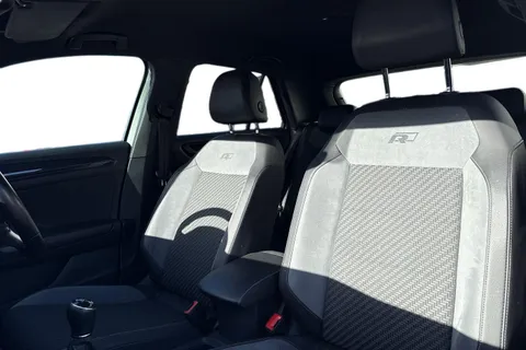 16 of 47 for VOLKSWAGEN T-ROC 1.5 TSI EVO R-Line 5dr