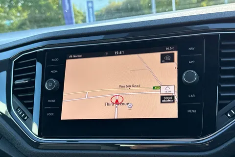 17 of 47 for VOLKSWAGEN T-ROC 1.5 TSI EVO R-Line 5dr