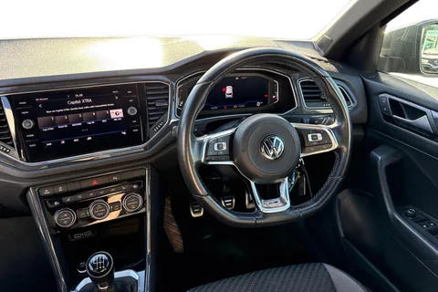 18 of 47 for VOLKSWAGEN T-ROC 1.5 TSI EVO R-Line 5dr