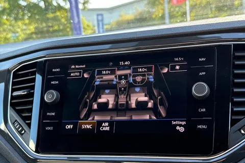 22 of 47 for VOLKSWAGEN T-ROC 1.5 TSI EVO R-Line 5dr