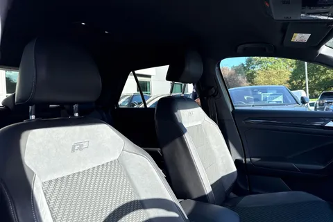 24 of 47 for VOLKSWAGEN T-ROC 1.5 TSI EVO R-Line 5dr