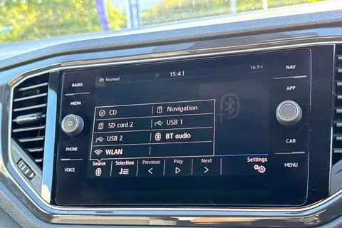 29 of 47 for VOLKSWAGEN T-ROC 1.5 TSI EVO R-Line 5dr