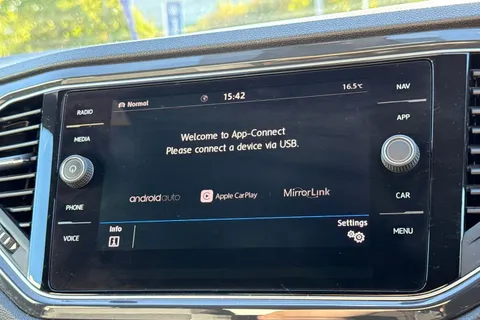 30 of 47 for VOLKSWAGEN T-ROC 1.5 TSI EVO R-Line 5dr