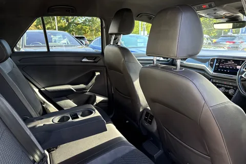 38 of 47 for VOLKSWAGEN T-ROC 1.5 TSI EVO R-Line 5dr