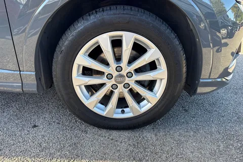 10 of 53 for AUDI Q3 35 TDI Sport 5dr S Tronic