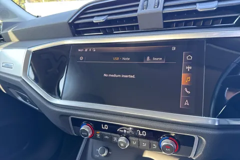 34 of 53 for AUDI Q3 35 TDI Sport 5dr S Tronic