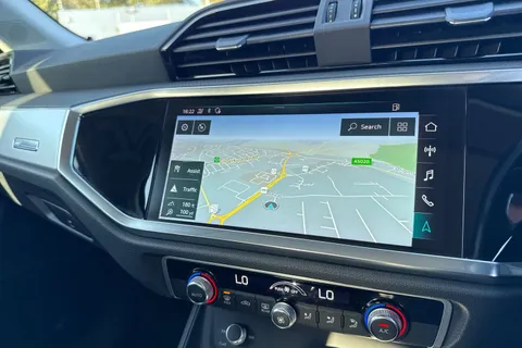 37 of 53 for AUDI Q3 35 TDI Sport 5dr S Tronic