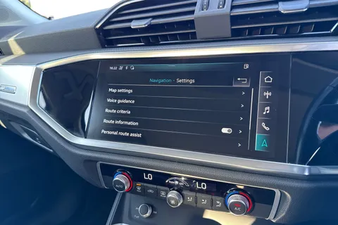 38 of 53 for AUDI Q3 35 TDI Sport 5dr S Tronic