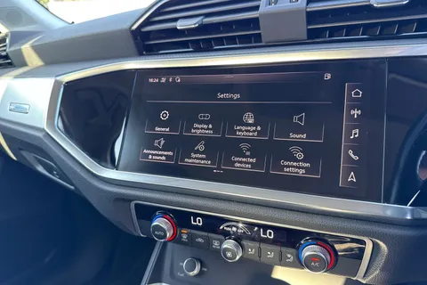 45 of 53 for AUDI Q3 35 TDI Sport 5dr S Tronic