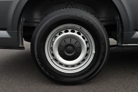 DE75OTW Volkswagen Crafter CR35 Commerce MWB 140 PS FWD - Digital Dash/Business Pack Thumbnail #11