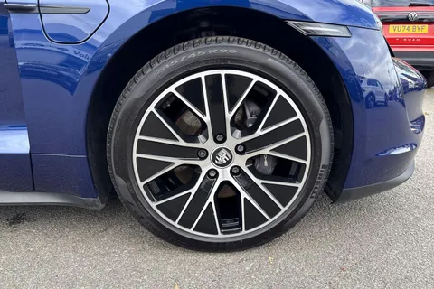TY21KAN Porsche Taycan Performance Plus 93.4kWh Auto RWD 4dr Thumbnail #7