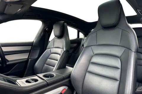 TY21KAN Porsche Taycan Performance Plus 93.4kWh Auto RWD 4dr Thumbnail #11