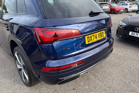 DX74VBD Audi Q5 Black Edition 40 TDI quattro 204 PS S tronic Thumbnail #8