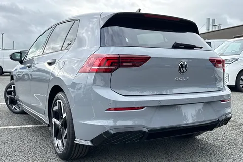  Volkswagen Golf 1.5 TSI R-Line Euro 6 (s/s) 5dr Thumbnail #8