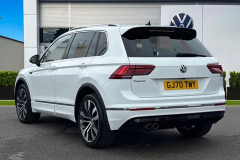 GJ70TWY Volkswagen Tiguan 2.0 TDi 150 R-Line Tech 5dr ⭐Keyless entry, Panoramic sunroof,  Winter pack Thumbnail #3