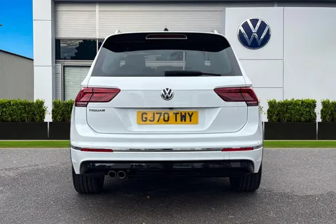 GJ70TWY Volkswagen Tiguan 2.0 TDi 150 R-Line Tech 5dr ⭐Keyless entry, Panoramic sunroof,  Winter pack Thumbnail #5