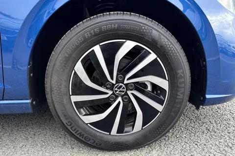 GK24JKN Volkswagen Polo 1.0 TSI Life 5dr DSG Thumbnail #10