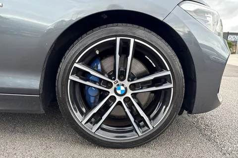 YH67NXP BMW 1 Series 2.0 118d M Sport Shadow Edition Auto Euro 6 (s/s) 5dr Thumbnail #10