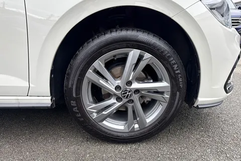 SB74AEF Volkswagen Polo 1.0 TSI 2025MY R-Line | Black Styling Pack | App Connect Thumbnail #10
