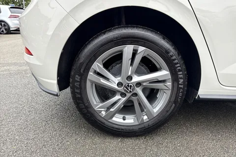 SB74AEF Volkswagen Polo 1.0 TSI 2025MY R-Line | Black Styling Pack | App Connect Thumbnail #11