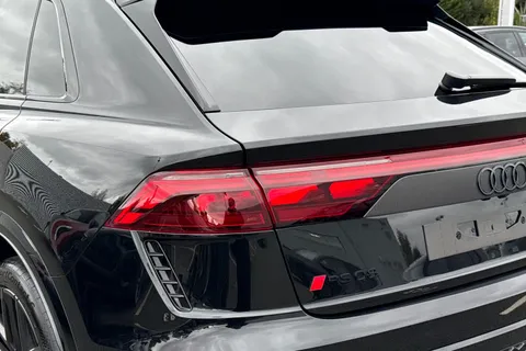 Audi RS Q8 4.0 TFSI V8 Performance Carbon Vorsprung Tiptronic quattro Euro 6 (s/s) 5dr Thumbnail #8