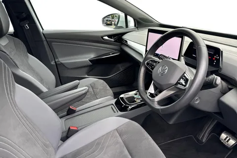 13 of 46 for Volkswagen ID.4 Style 77kWh Pro 286PS | Heated Seats | Rear View Camera | Design Pack Plus