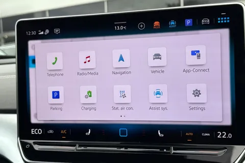 24 of 46 for Volkswagen ID.4 Style 77kWh Pro 286PS | Heated Seats | Rear View Camera | Design Pack Plus