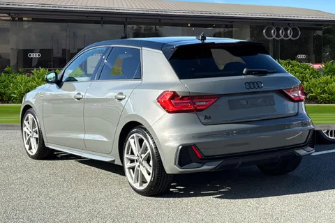 DM70HGG Audi A1 Vorsprung 35 TFSI 150 PS S tronic Thumbnail #3