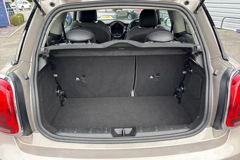 LS21AMO Mini Hatch 1.5 One Classic Steptronic Euro 6 (s/s) 3dr Thumbnail #7