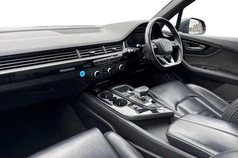 DX19GDU Audi Q7 3.0 TDI V6 50 Black Edition Tiptronic quattro Euro 6 (s/s) 5dr Thumbnail #9