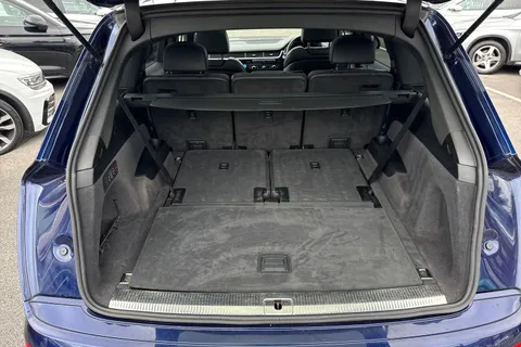 DX19GDU Audi Q7 3.0 TDI V6 50 Black Edition Tiptronic quattro Euro 6 (s/s) 5dr Thumbnail #10