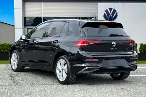 Volkswagen Golf 1.5 TSI eHybrid 19.7kWh Match DSG Euro 6 (s/s) 5dr Thumbnail #3