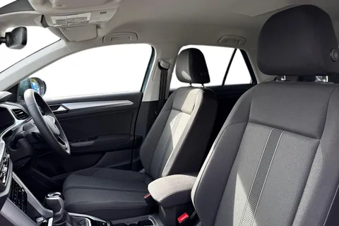  Volkswagen T-Roc 1.5 TSI Match DSG Euro 6 (s/s) 5dr Thumbnail #11