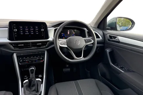  Volkswagen T-Roc 1.5 TSI Match DSG Euro 6 (s/s) 5dr Thumbnail #13