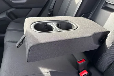  Volkswagen T-Roc 1.5 TSI Match DSG Euro 6 (s/s) 5dr Thumbnail #26