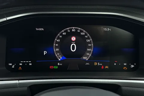  Volkswagen T-Roc 1.5 TSI Match DSG Euro 6 (s/s) 5dr Thumbnail #33