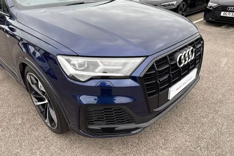 DA72YSB Audi Q7 Black Edition 55 TFSI quattro 340 PS tiptronic Thumbnail #9