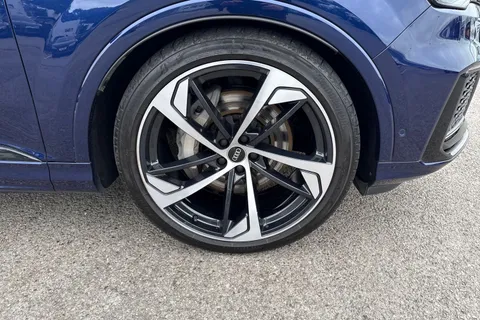 DA72YSB Audi Q7 Black Edition 55 TFSI quattro 340 PS tiptronic Thumbnail #11