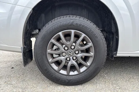 PN75MZW Volkswagen Transporter T30 Panel Van Commerce Pro SWB 150 PS 2.0 TDI 8sp Automatic Thumbnail #11