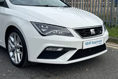 DA18VJC SEAT Leon 1.4 TSI FR Technology Euro 6 (s/s) 5dr Thumbnail #9