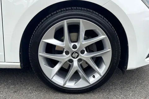 DA18VJC SEAT Leon 1.4 TSI FR Technology Euro 6 (s/s) 5dr Thumbnail #10