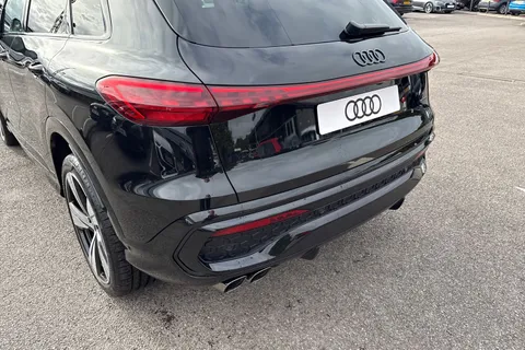 Audi Q5 2.0 TDI Edition 1 S Tronic quattro Euro 6 (s/s) 5dr Thumbnail #8