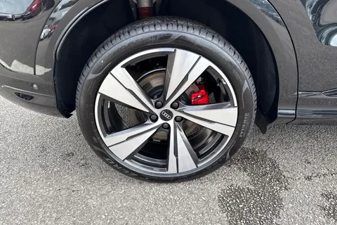 Audi Q5 2.0 TDI Edition 1 S Tronic quattro Euro 6 (s/s) 5dr Thumbnail #11