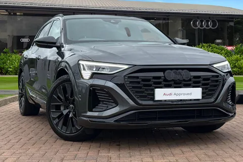 KY24UOH Audi Q8 e-tron Black Edition 50 e-tron quattro 250,00 kW Thumbnail #2