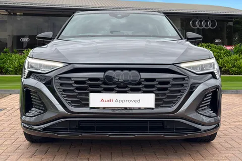 KY24UOH Audi Q8 e-tron Black Edition 50 e-tron quattro 250,00 kW Thumbnail #6